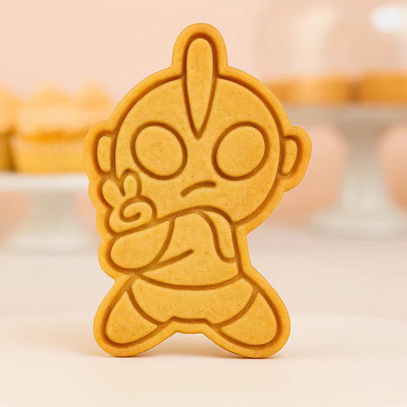 قالب بسكويت سلسلة أنيمي ألترام - مراجعة Kitchen Baking Area وسعره